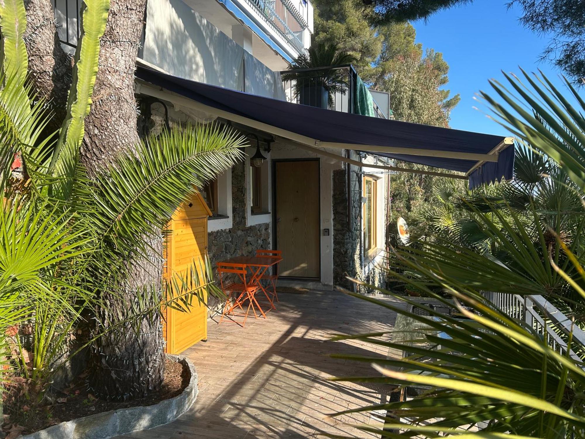 Estasi Di Cabiria Apartment Varazze Bagian luar foto