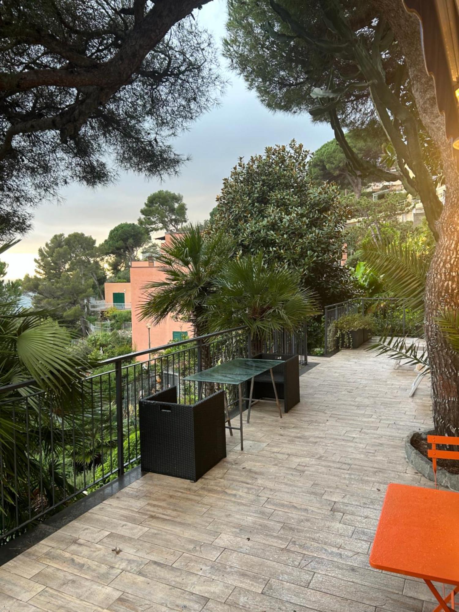 Estasi Di Cabiria Apartment Varazze Bagian luar foto